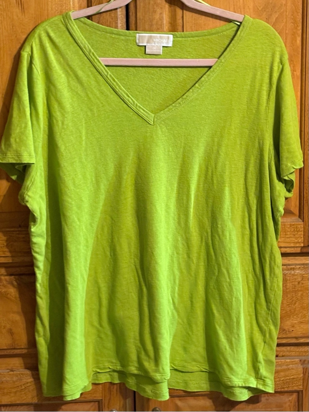 MICHAEL Michael Kors Bright Lime V-Neck Short Sleeve Tee 2X
